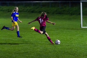 Bild 291 - B-Juniorinnen TSV Gnutz o.W. - SV Wahlstedt : Ergebnis: 1:1